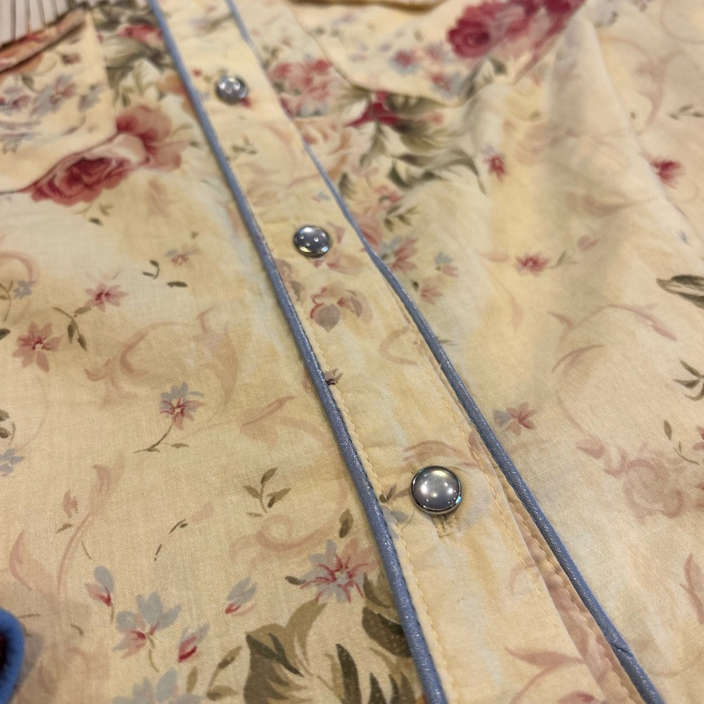 Vintage Patsy Cline Button Down - Picture 6 of 11